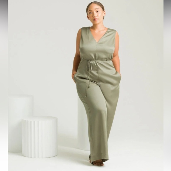 ETTITUDE Women’s size large Sateen Jumpsuit (onyx - black) NIB - Picture 8 of 9